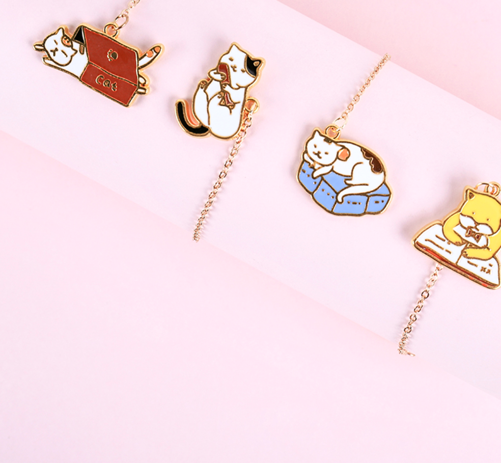 Cat & Dog Pendant Bookmark