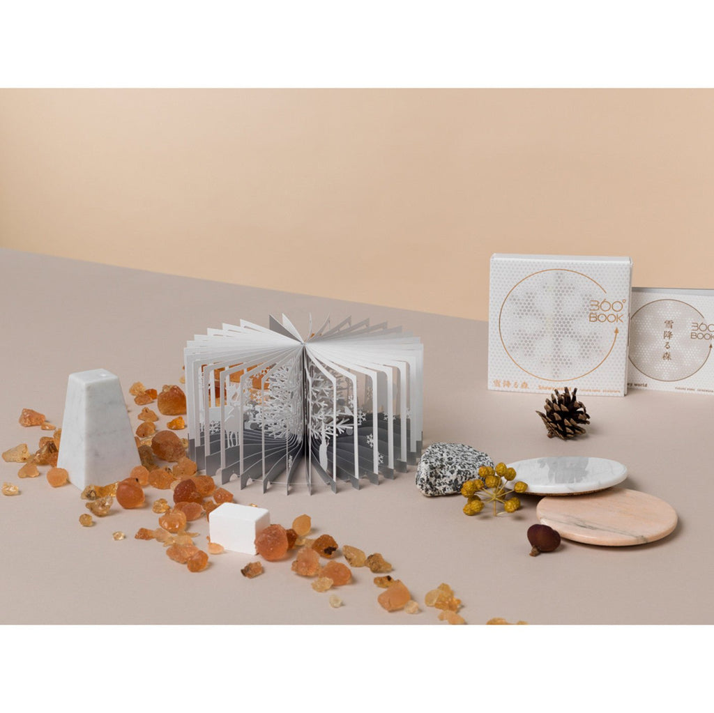 360° BOOK Snow Falling Forest / Seigensha