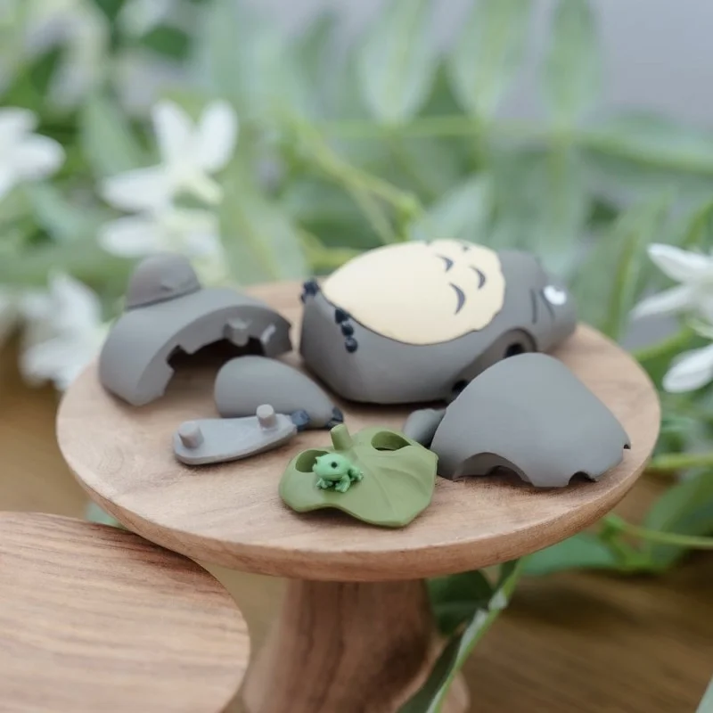 Ensky My Neighbor Totoro 3D Jigsaw Puzzle - Totoro With A Leaf