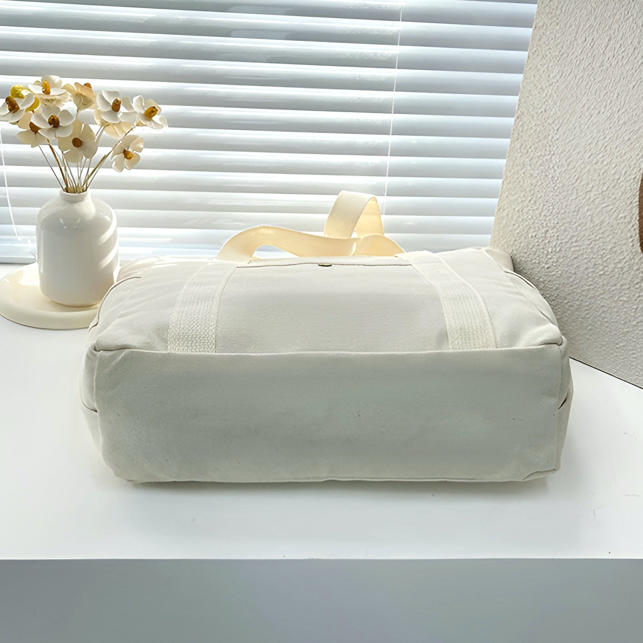 Everyday Essentials Multi-Pocket Tote