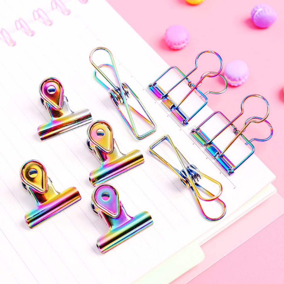 Holographic Paper Clips