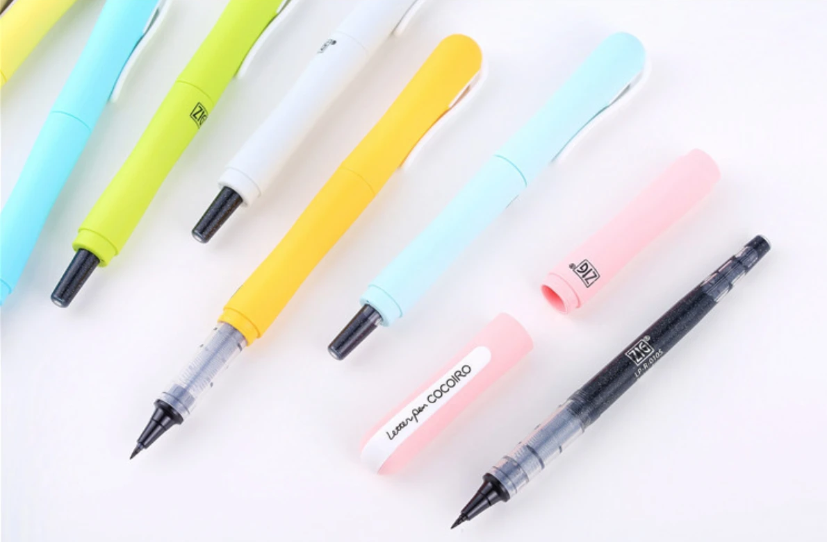 Kuretake Zig Letter Pen COCOIRO Pen Body