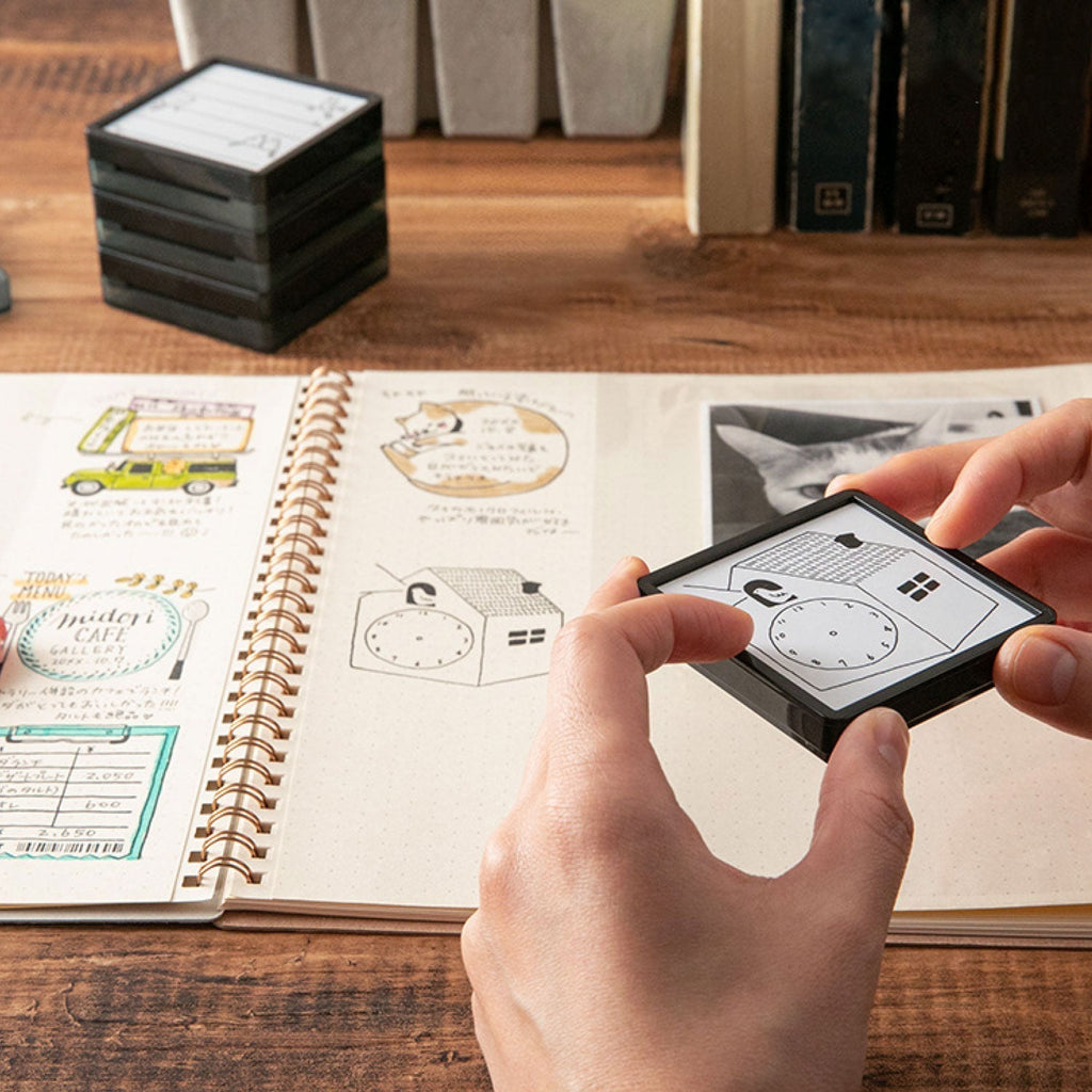 Midori Paintable Stamp - Pre-Inked - Reading List