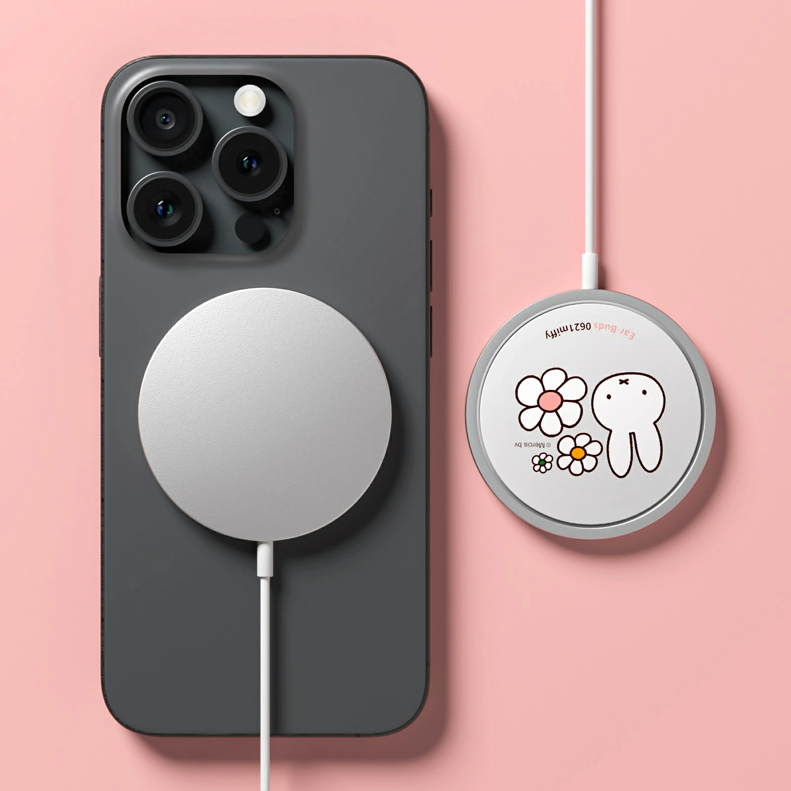 Miffy's Wireless Ear Buds With Wireless Charger - Pink