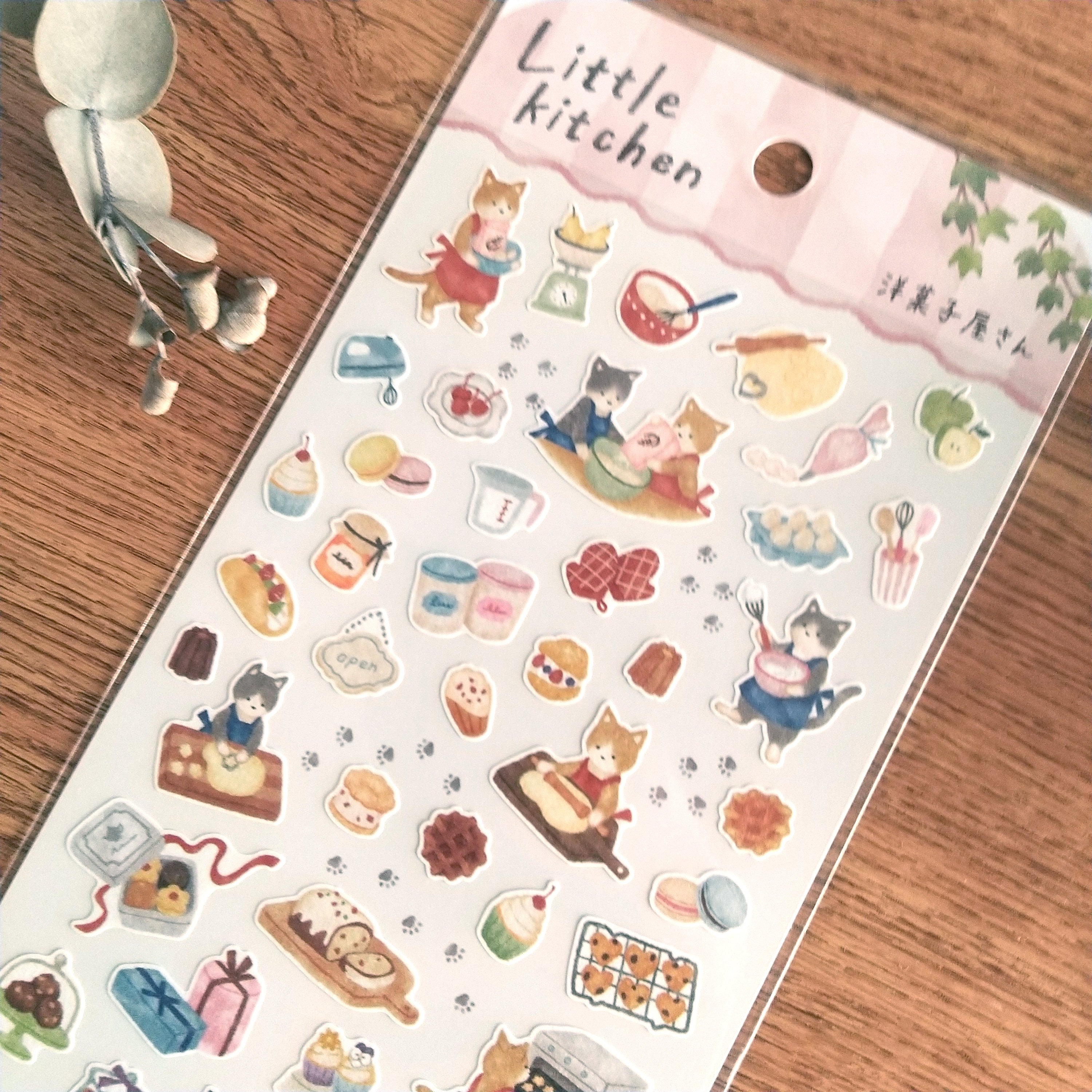 Mind Wave Little Kitchen Stickers