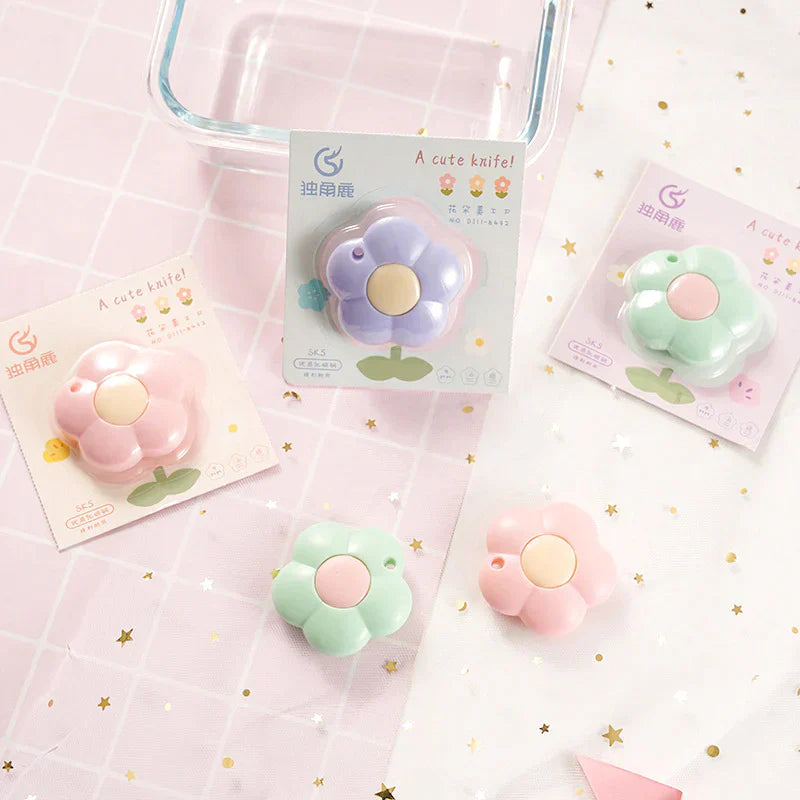 Retro Flower Paper Cutter
