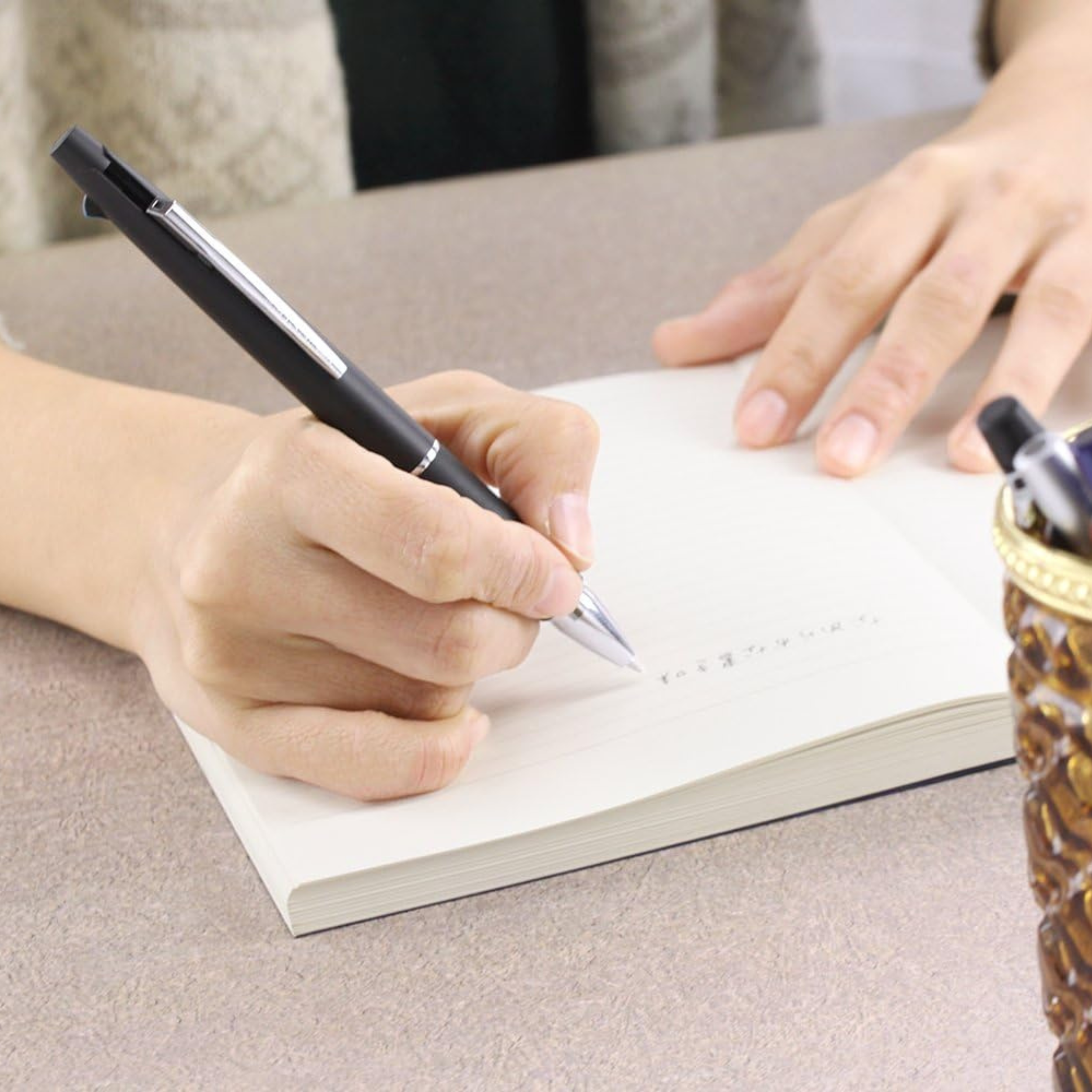 Uni Jetstream Three Ink Ballpoint Pen - SXE Black - 0.5mm