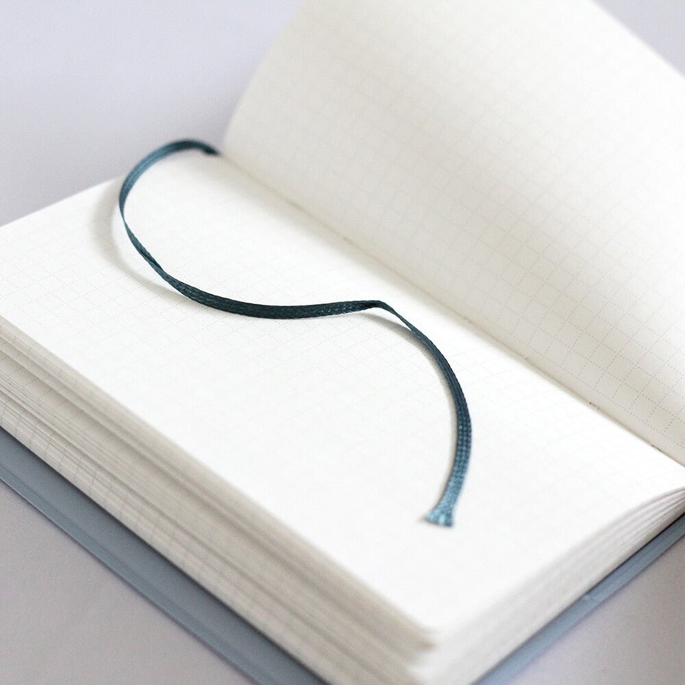 A La Carte-do Swan Pocket Log Notebook / PAPIER PLATZ