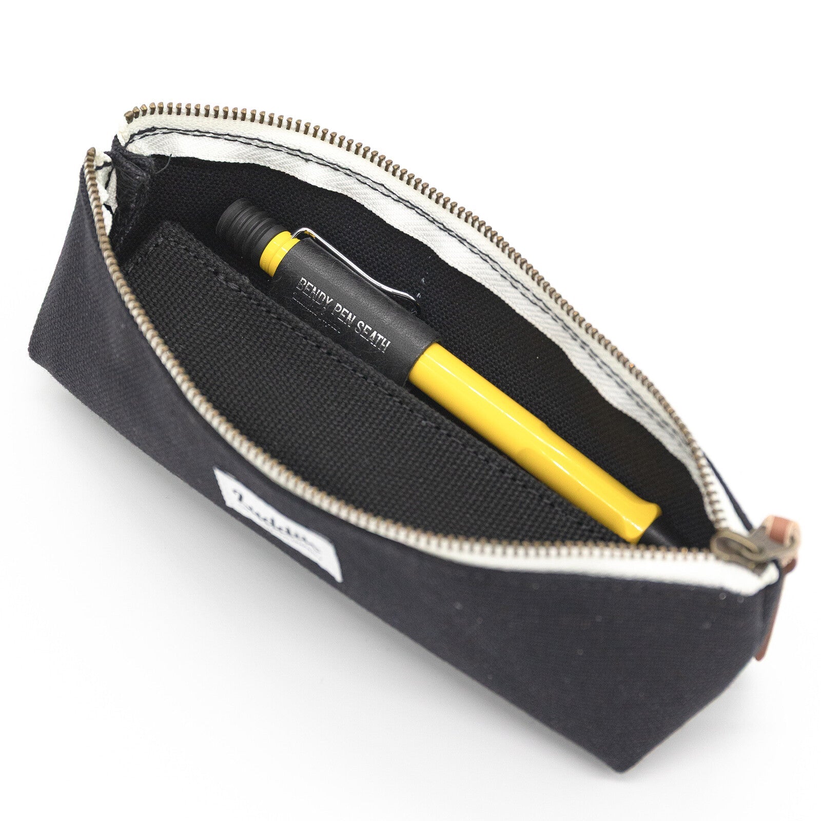 Canvas x MAYA Leather Bendy Pen Case 2+1 / Luddite
