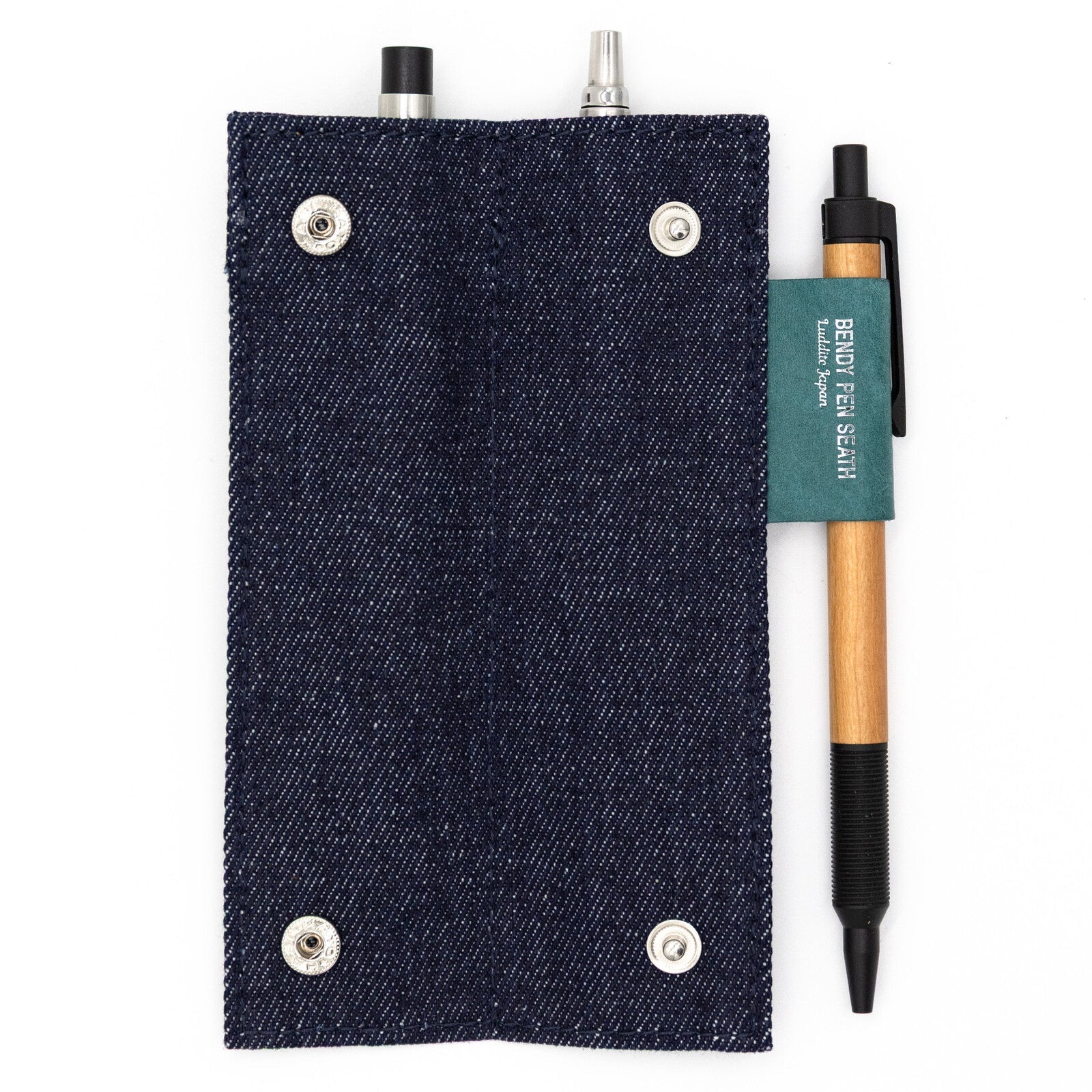 Canvas x MAYA Leather Bendy Pen Case 2+1 / Luddite
