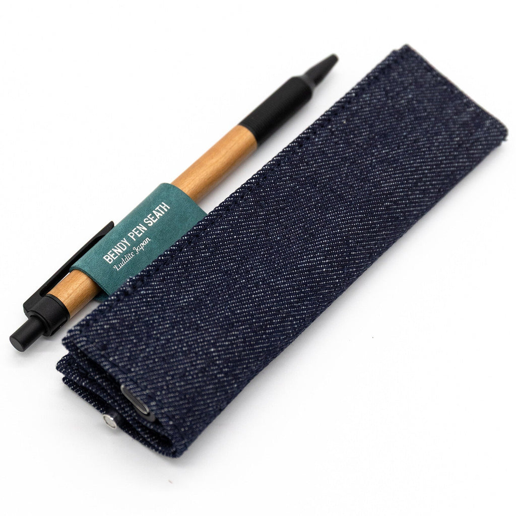 Canvas x MAYA Leather Bendy Pen Case 2+1 / Luddite