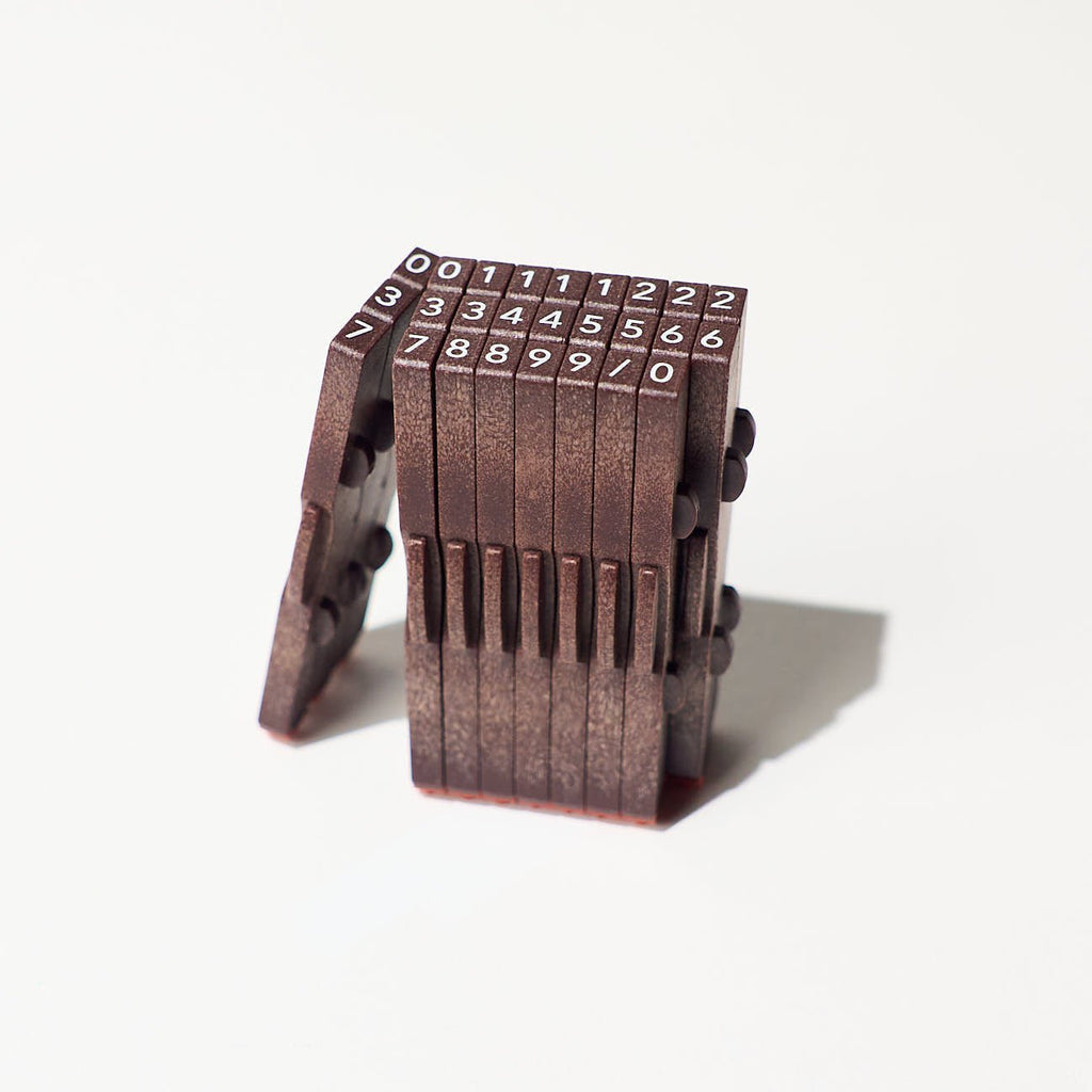 Connected Calendar Stamp / Shachihata
