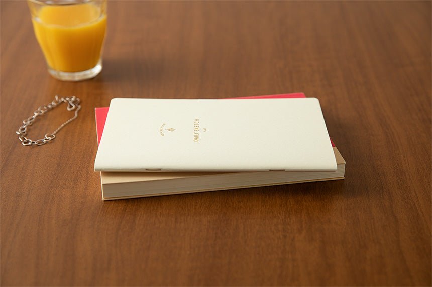 DAILY SKETCH Notebook B6 Slim Black & White / TOUCH & FLOW