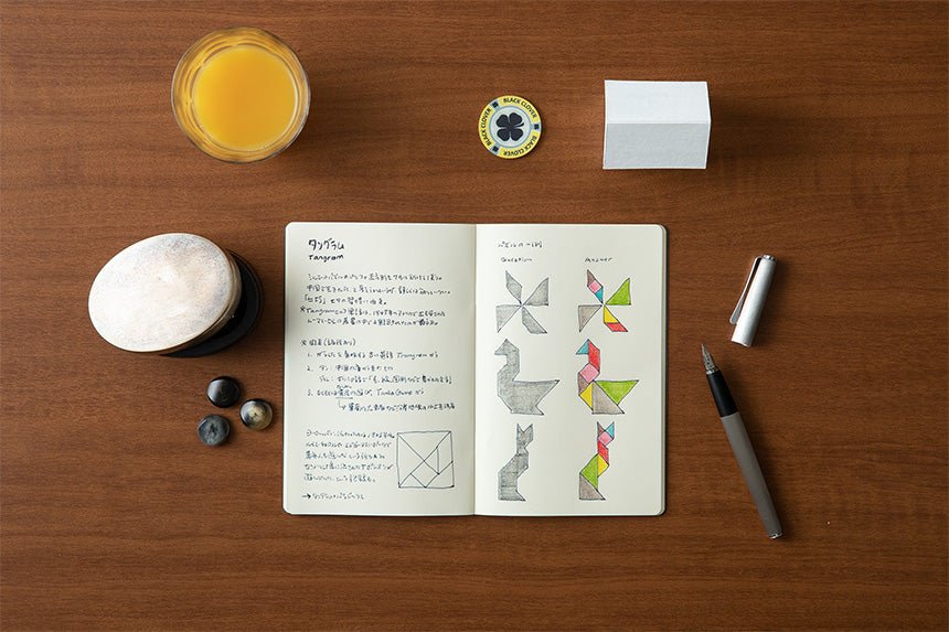 DAILY SKETCH Notebook B6 Slim Black & White / TOUCH & FLOW