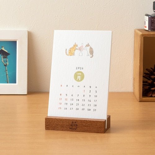 Dog and Cat Stand Calendars 2026 / MIDORI
