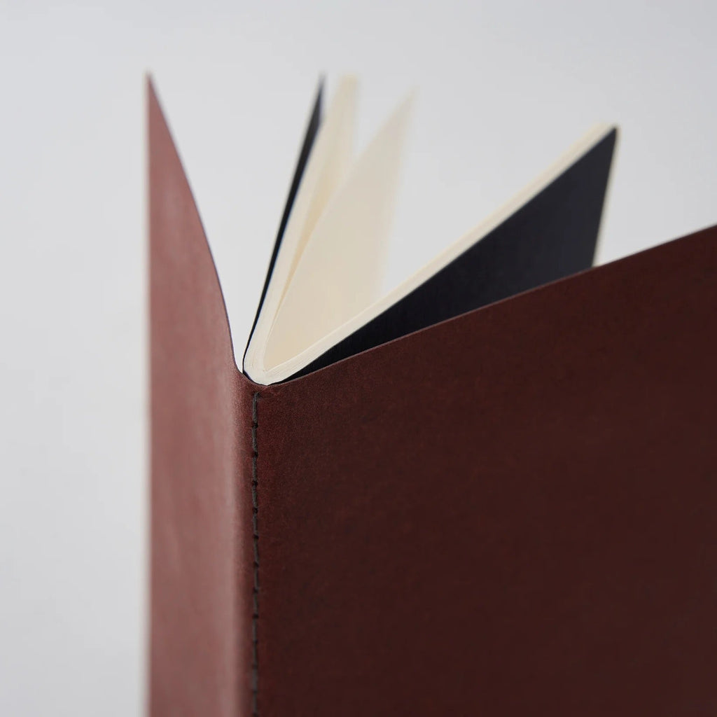 Dressco Cordoba Stitch Notebook Bookcase Set / TAKEO PAPER PRODUCTS