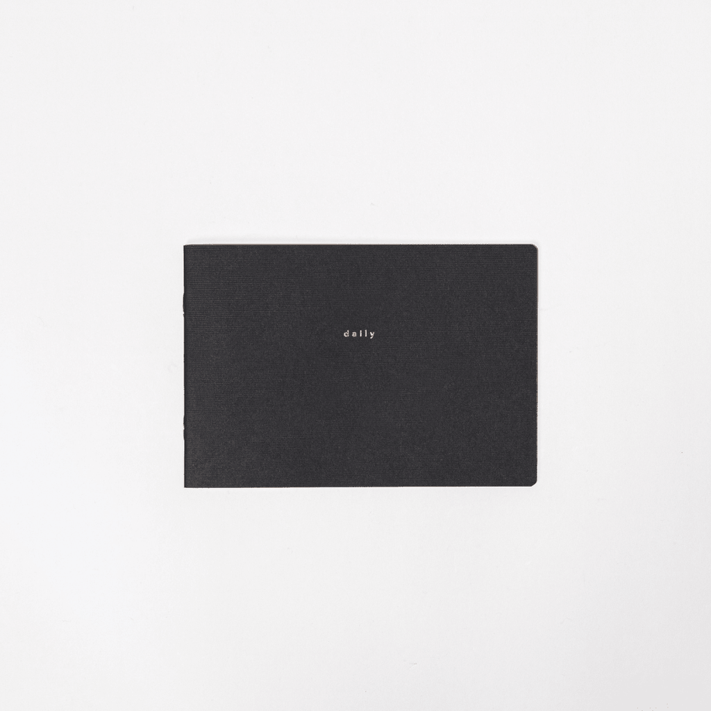 isshoni. Desk Notebook Slim / DAIGO
