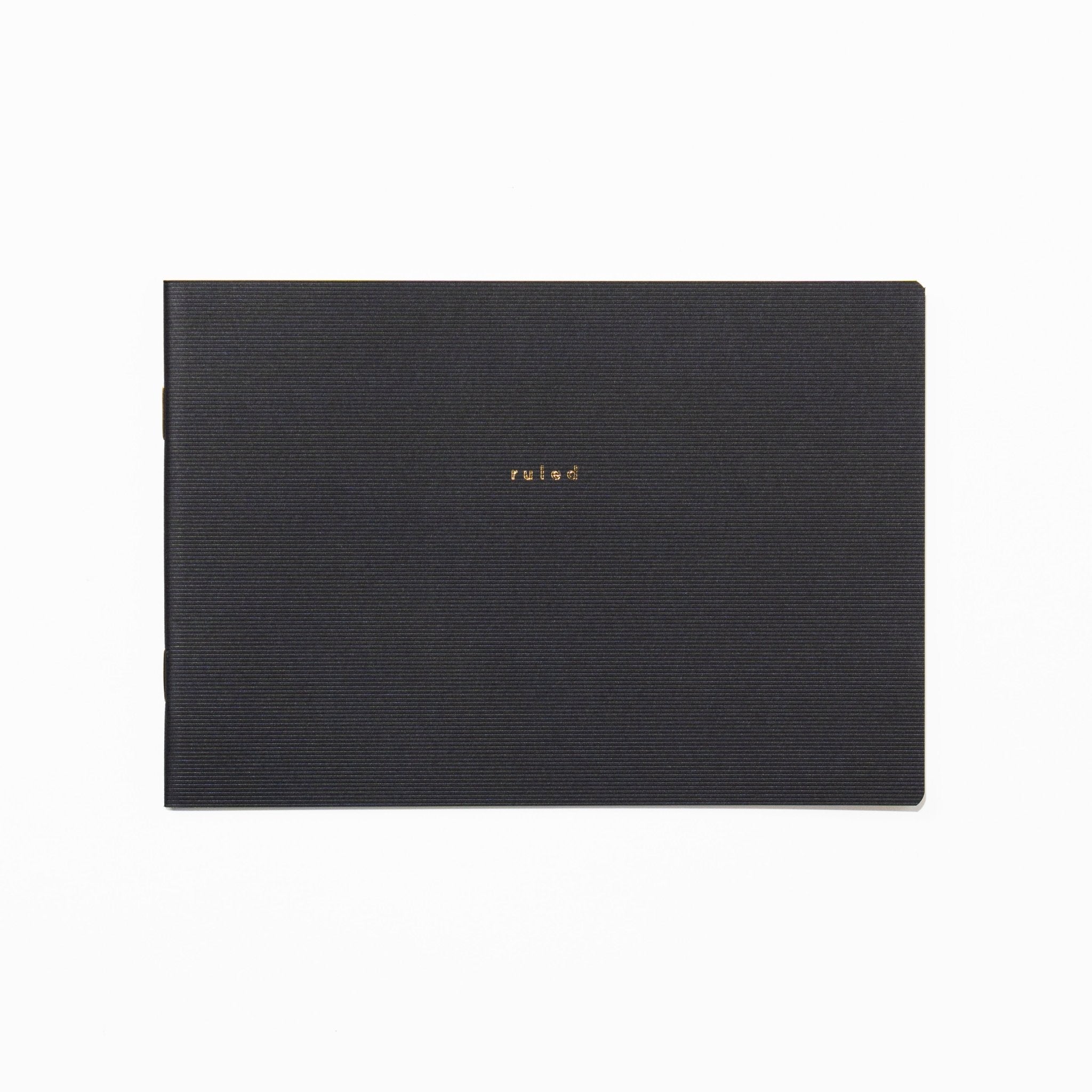 isshoni. Desk Notebook Slim / DAIGO