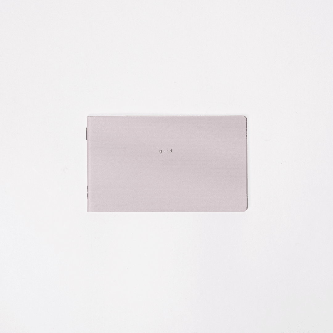 isshoni. Desk Notebook Slim / DAIGO