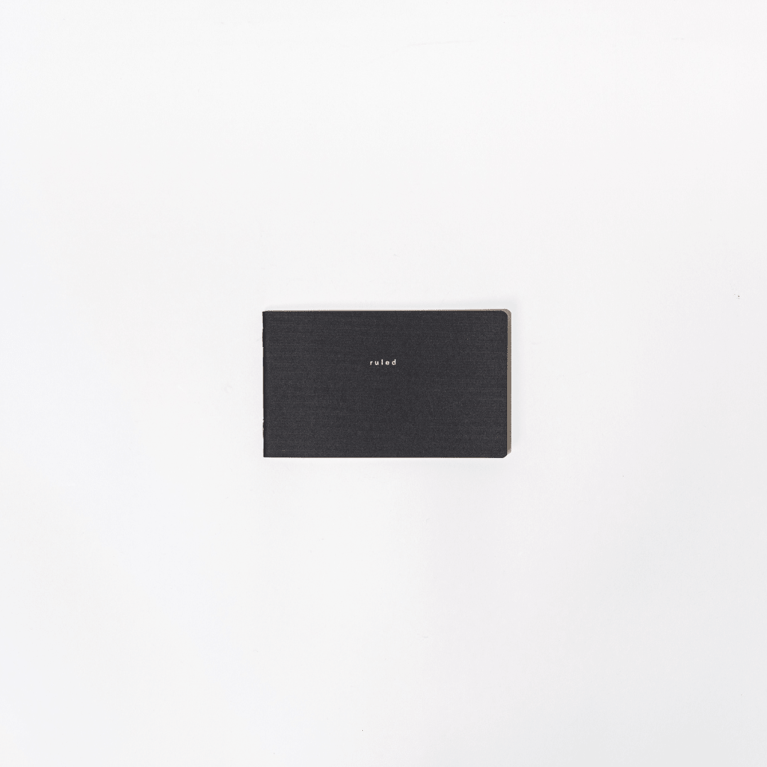 isshoni. Desk Notebook Slim / DAIGO