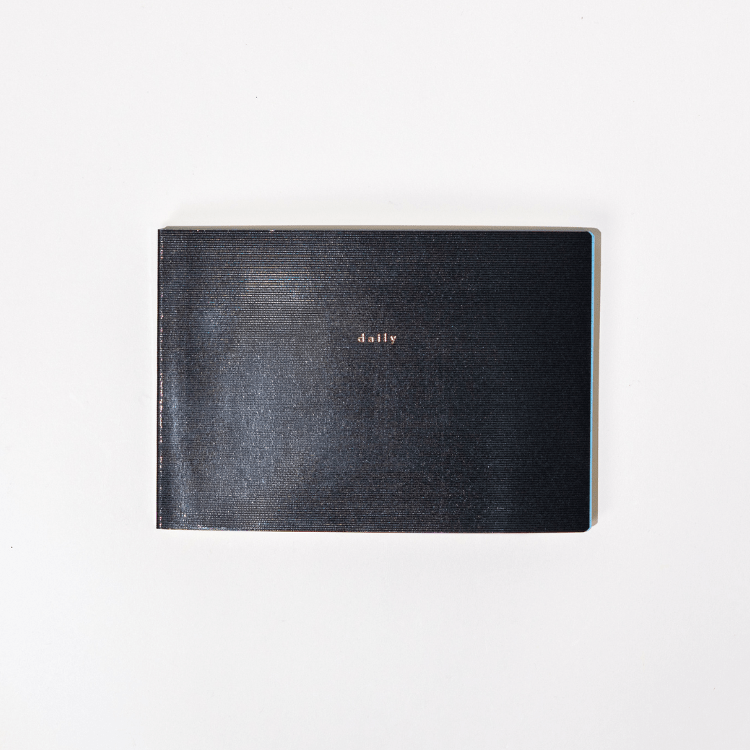 isshoni. Desk Notebook Thick / DAIGO