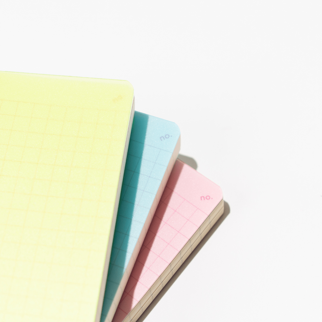 isshoni. Number Mini Notebook / DAIGO