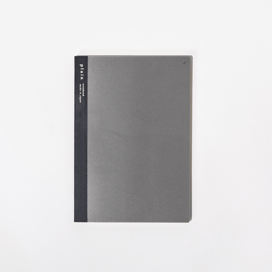isshoni. Number A5 Notebook Blank / DAIGO