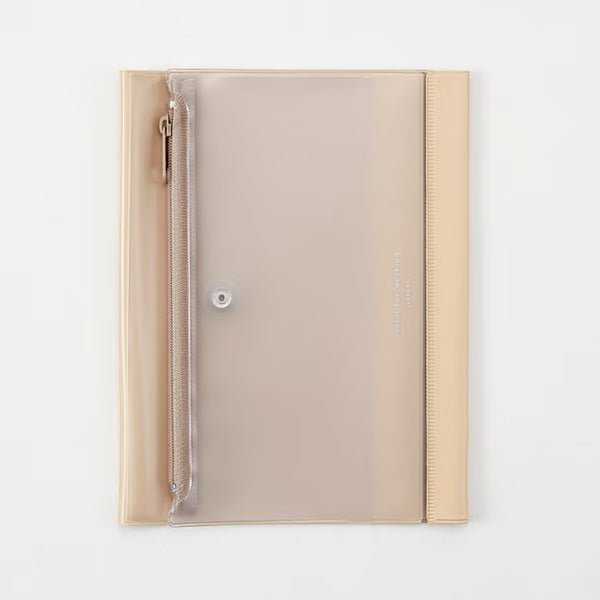isshoni. Pen Case Notebook Cover / DAIGO