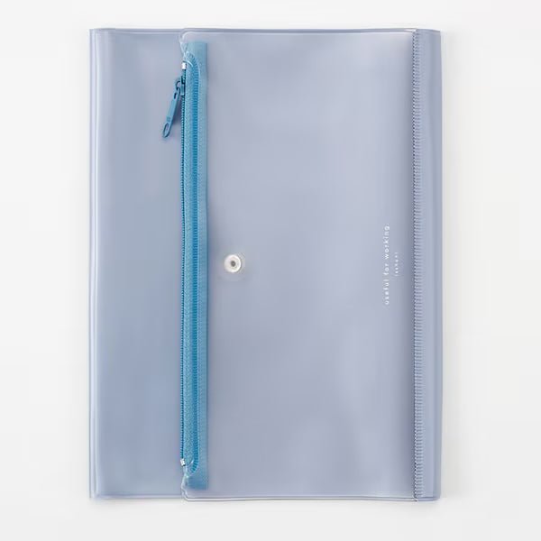 isshoni. Pen Case Notebook Cover / DAIGO