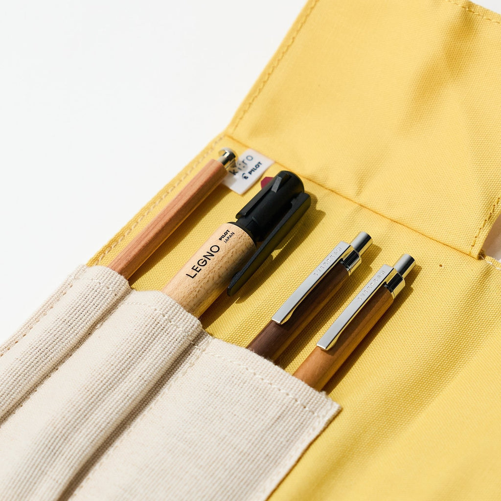 Kiiro Pen Case - Roll Type / Pilot