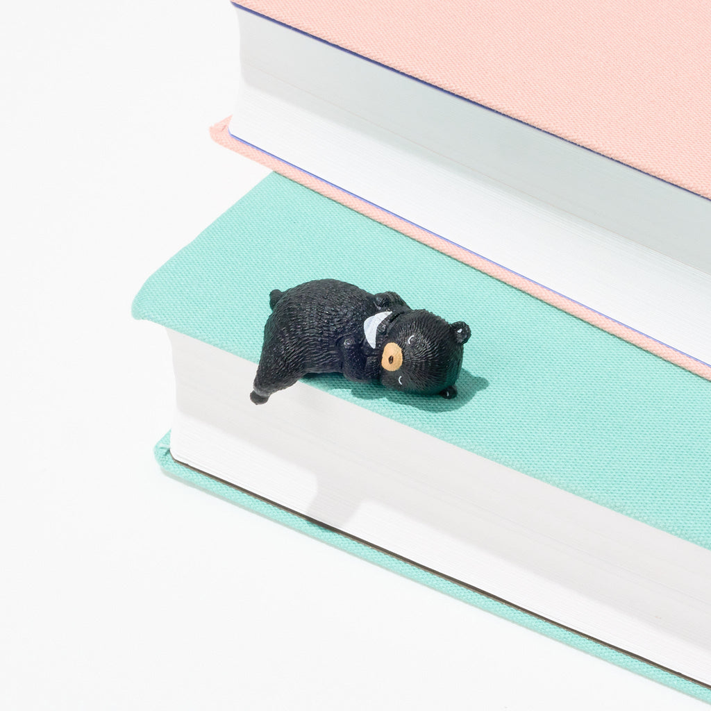 Little Bear Resting on the Edge Gacha Capsule