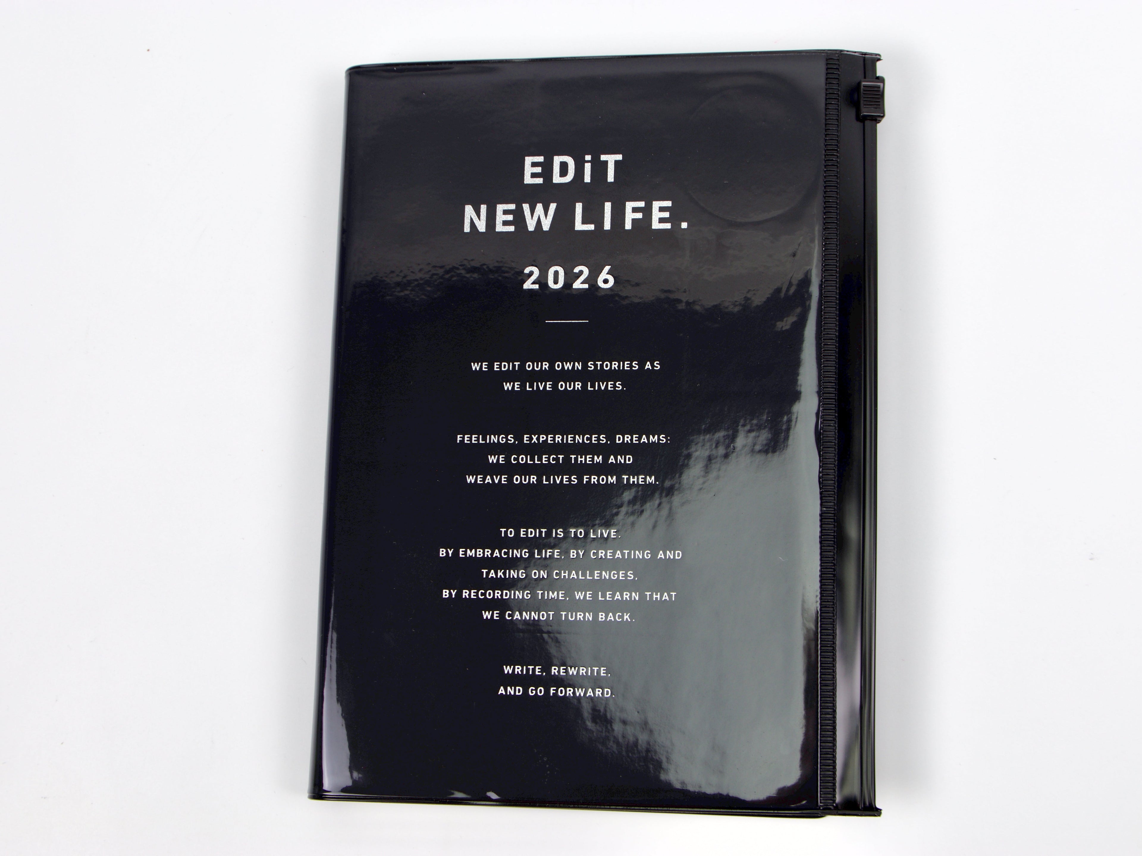 Mark's Inc. EdiT One Page Per Day Zip Pocket 2026 B6