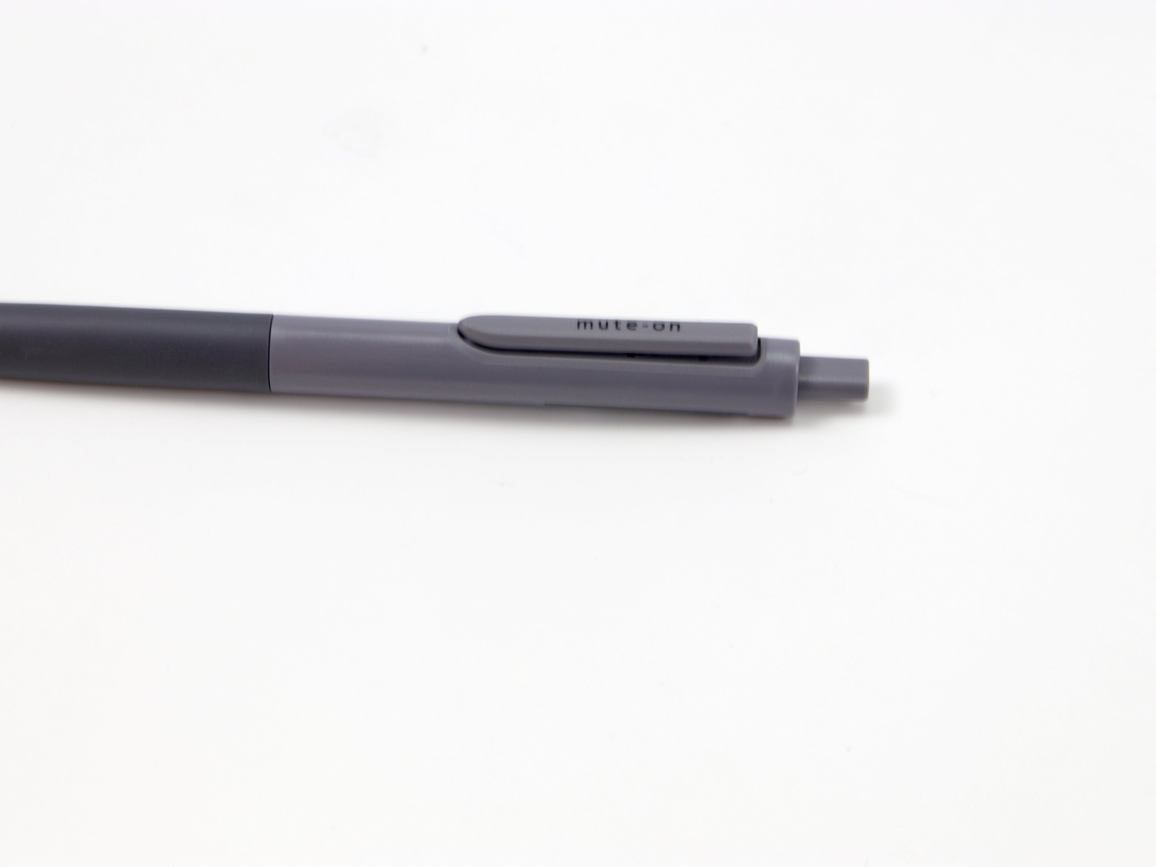 Sun Star Mute-On Gel Ink Pen