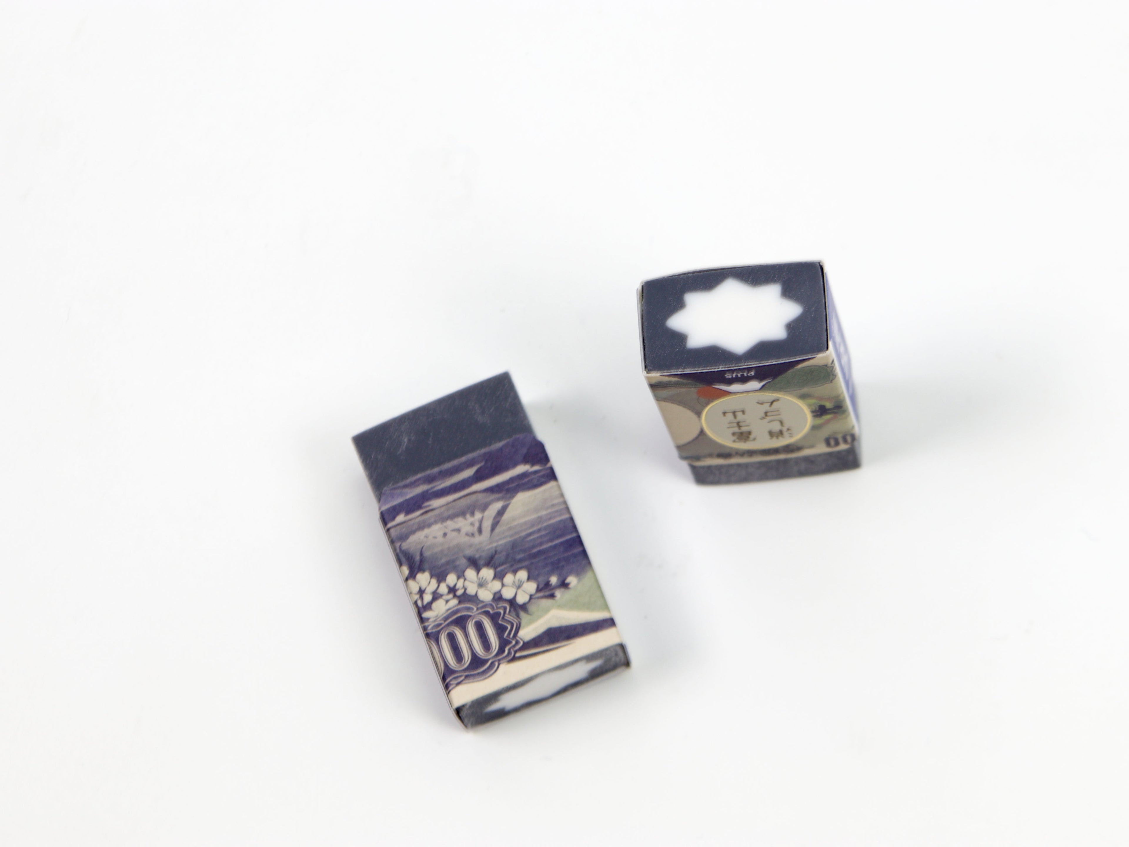 Plus Air-In 1000 Yen Mt. Fuji Eraser Set