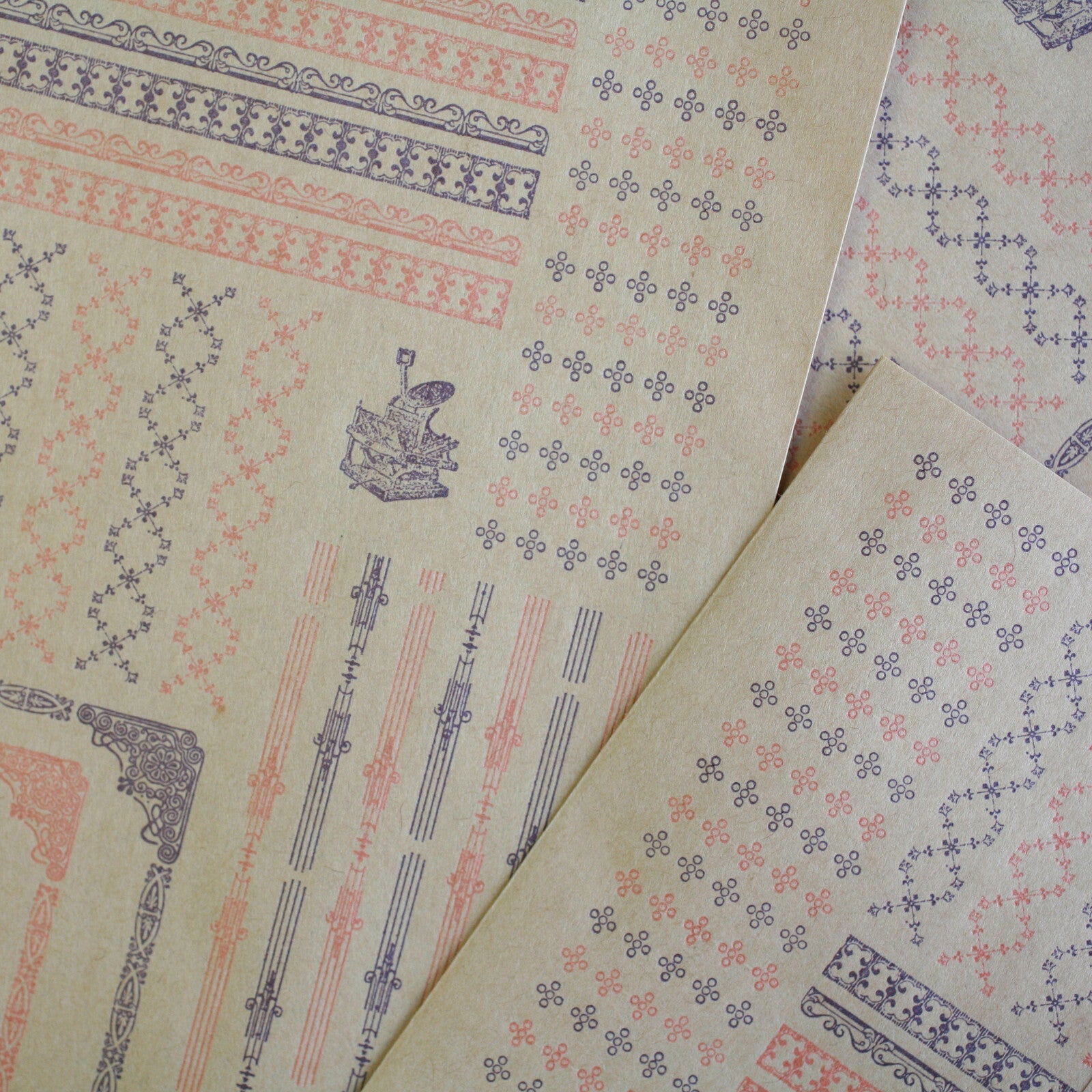 Retro Pattern Series Kraft Paper 3 Pieces / Kohunkan Kappansho
