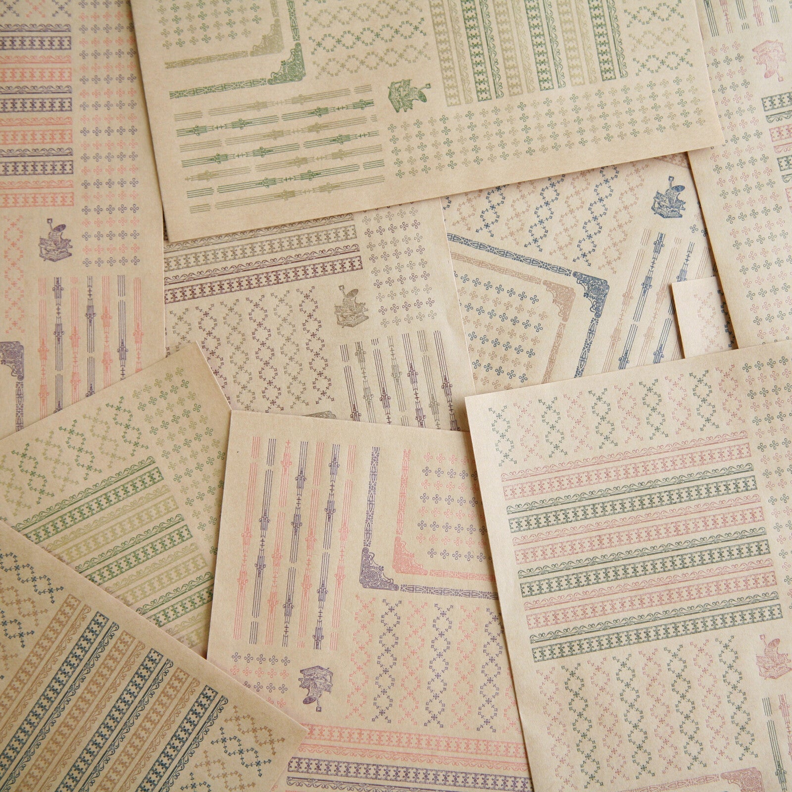 Retro Pattern Series Kraft Paper 3 Pieces / Kohunkan Kappansho
