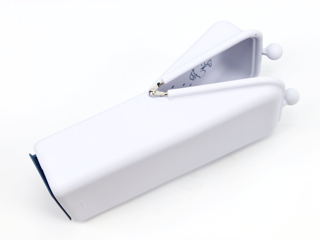 Kutsuwa Airpita Sanrio Pen Case