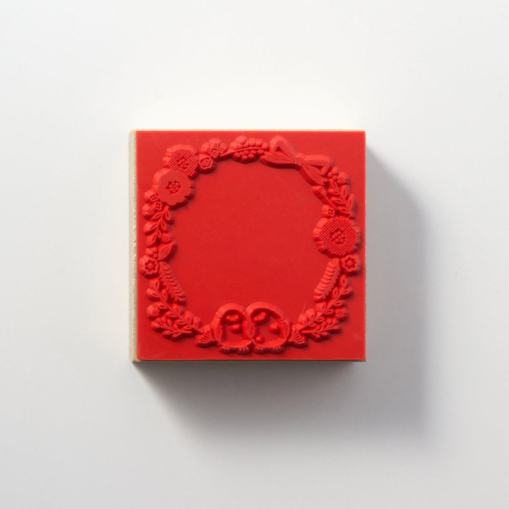 Shimaenaga Irodori Wooden Rubber Stamp Wreath / BEVERLY