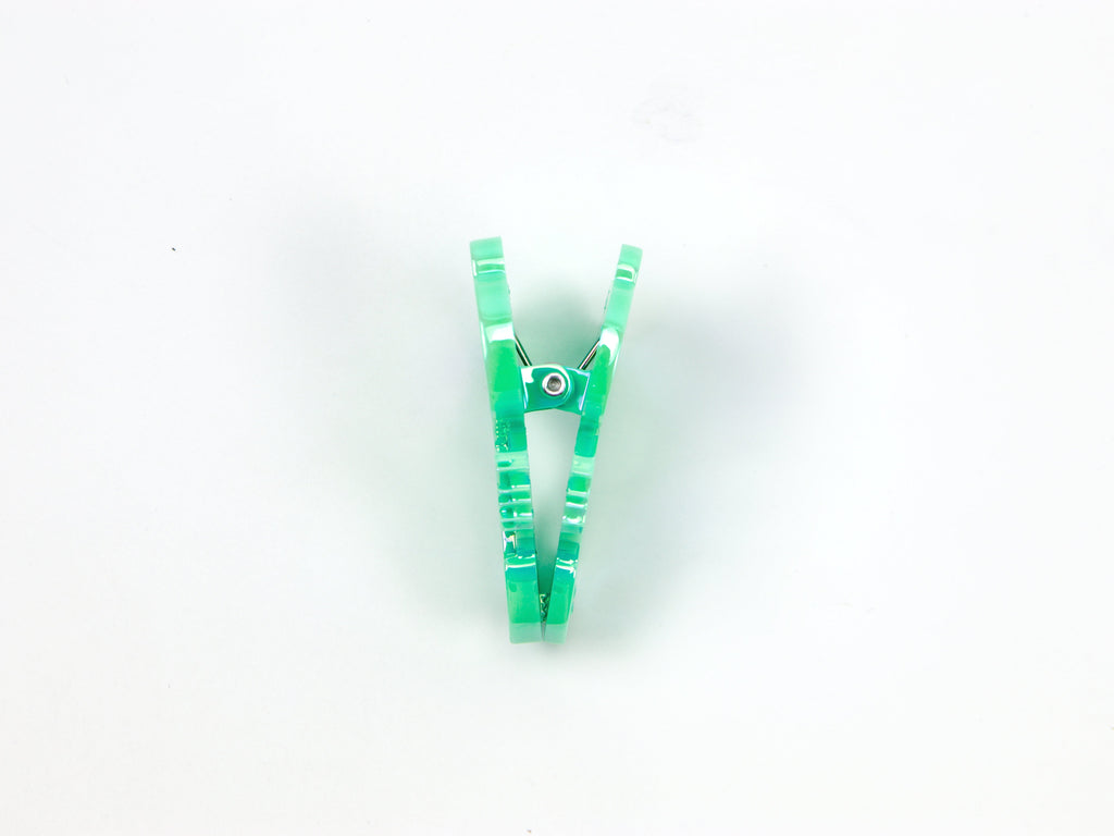 Snoopy Aurora Iridescent Clip