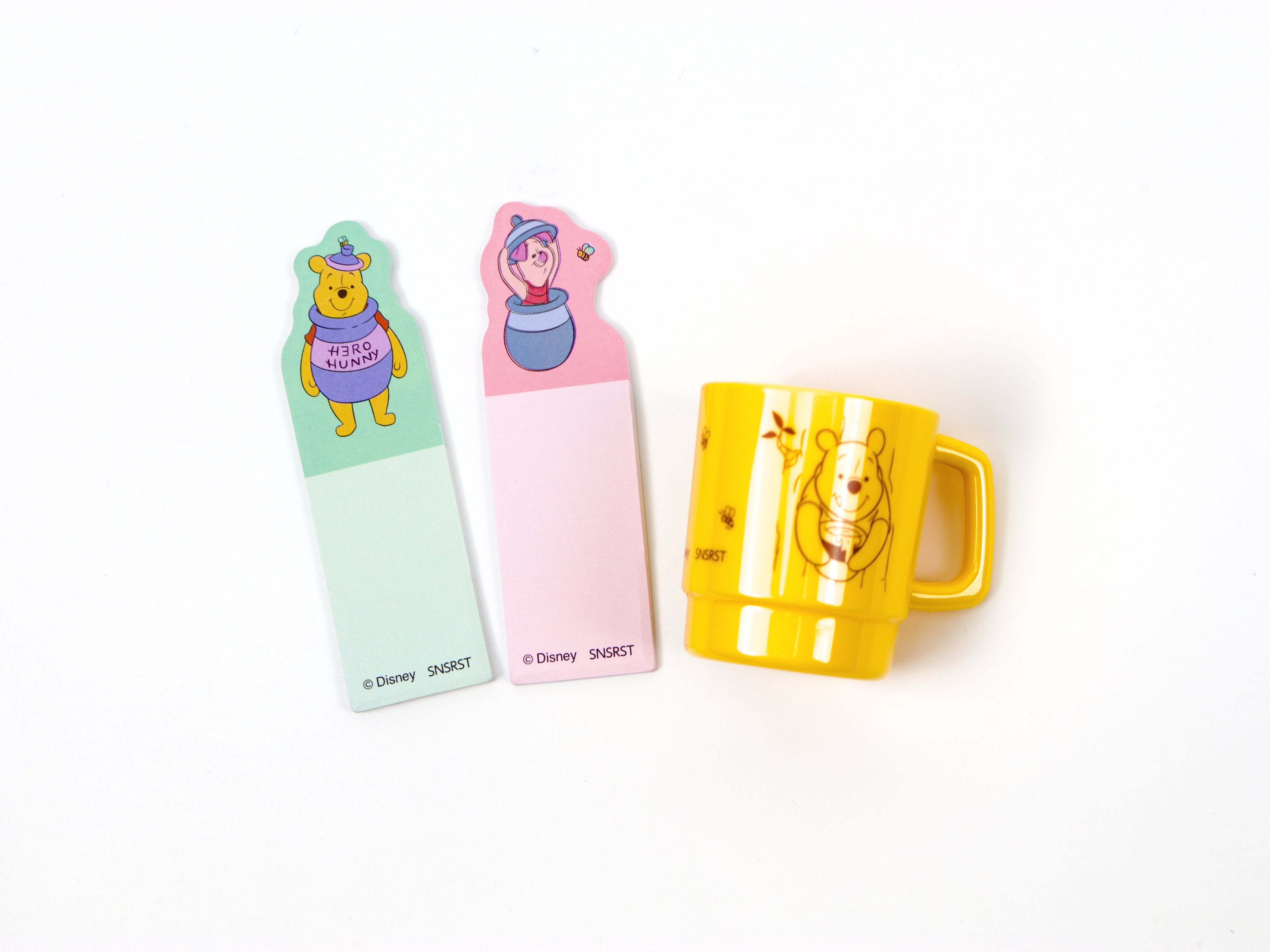 Winnie the Pooh Page Flags Mini Cup