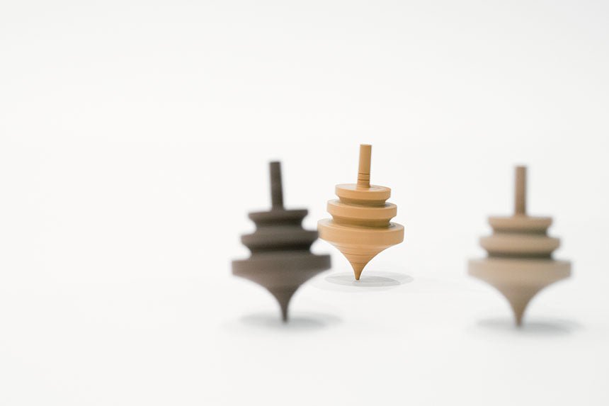Wooden Spinning Top / TOUCH & FLOW
