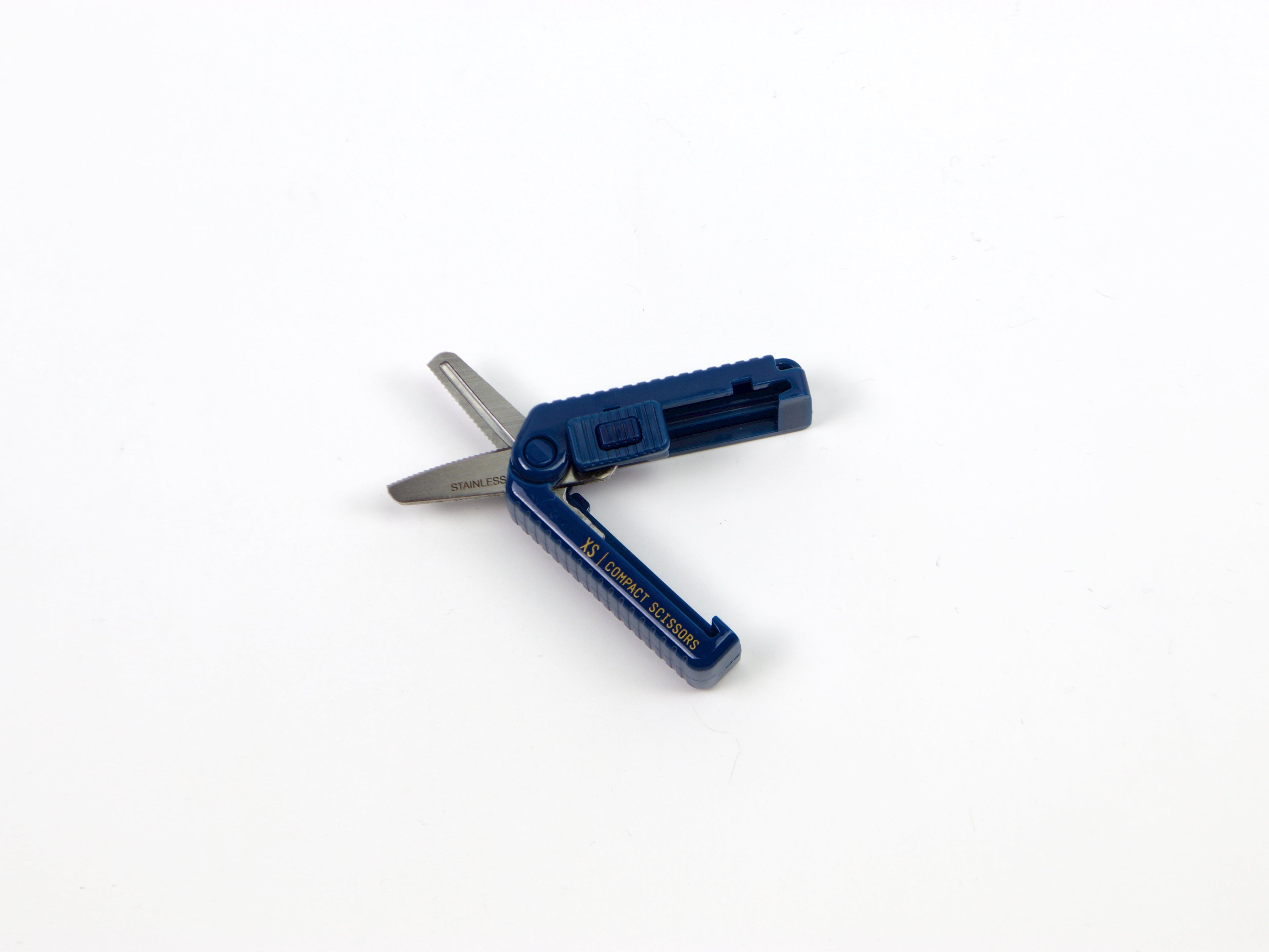 Midori XS Compact Serrated Scissors