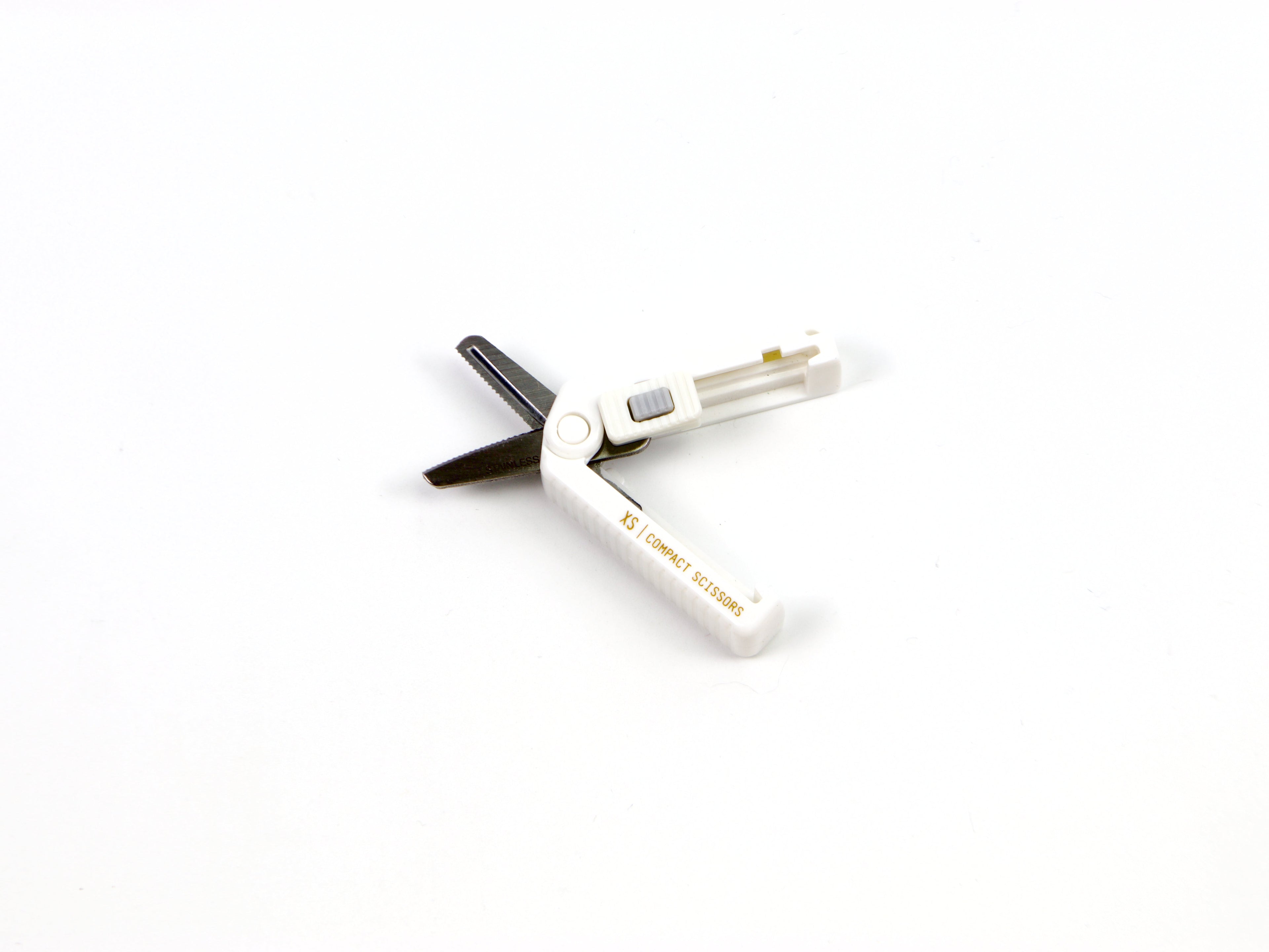 Midori XS Compact Serrated Scissors